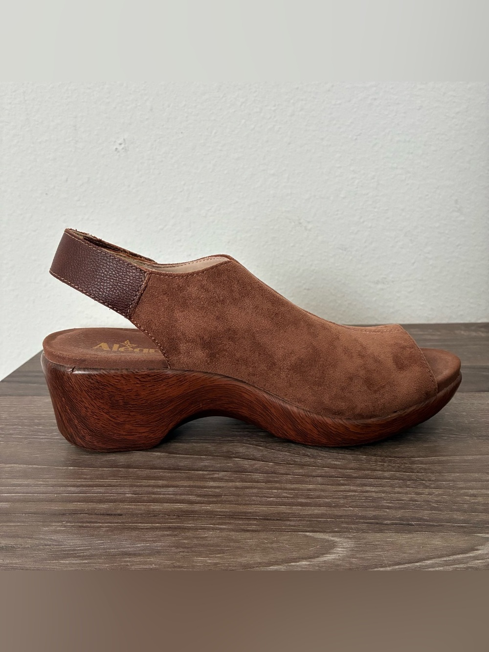 Alegria Rosie Peep Toe Wedge Sandals Size 38 Brown - Picture 5 of 14